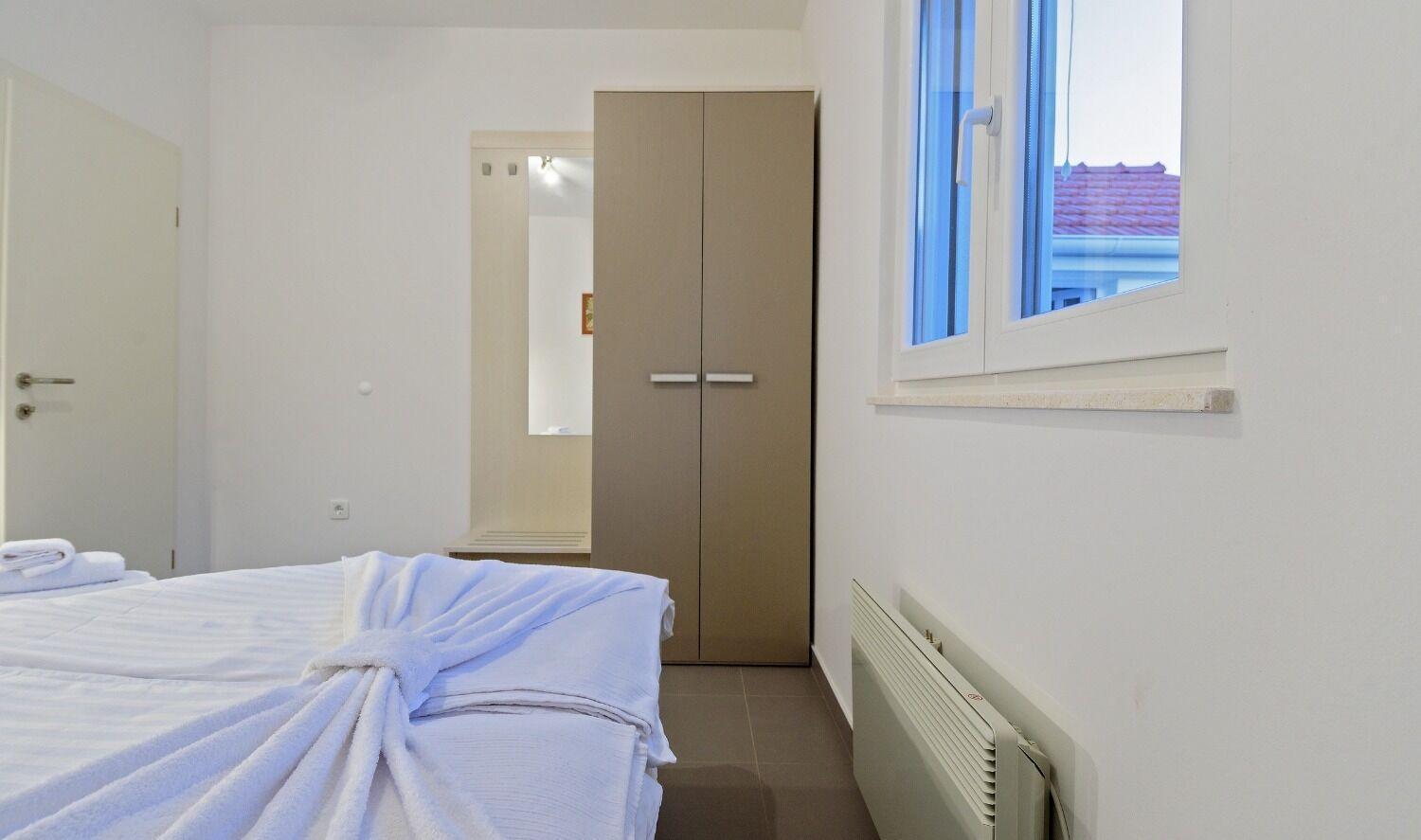 Apartments Bisernica-With Pool Ražanj Εξωτερικό φωτογραφία