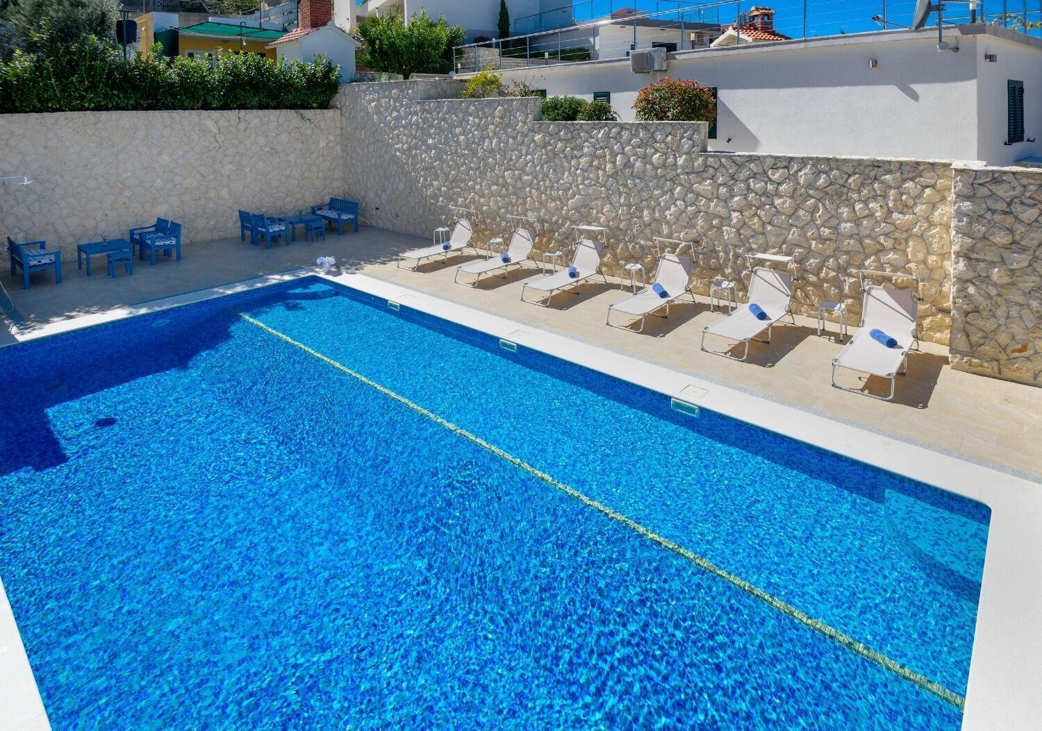 Apartments Bisernica-With Pool Ražanj Εξωτερικό φωτογραφία