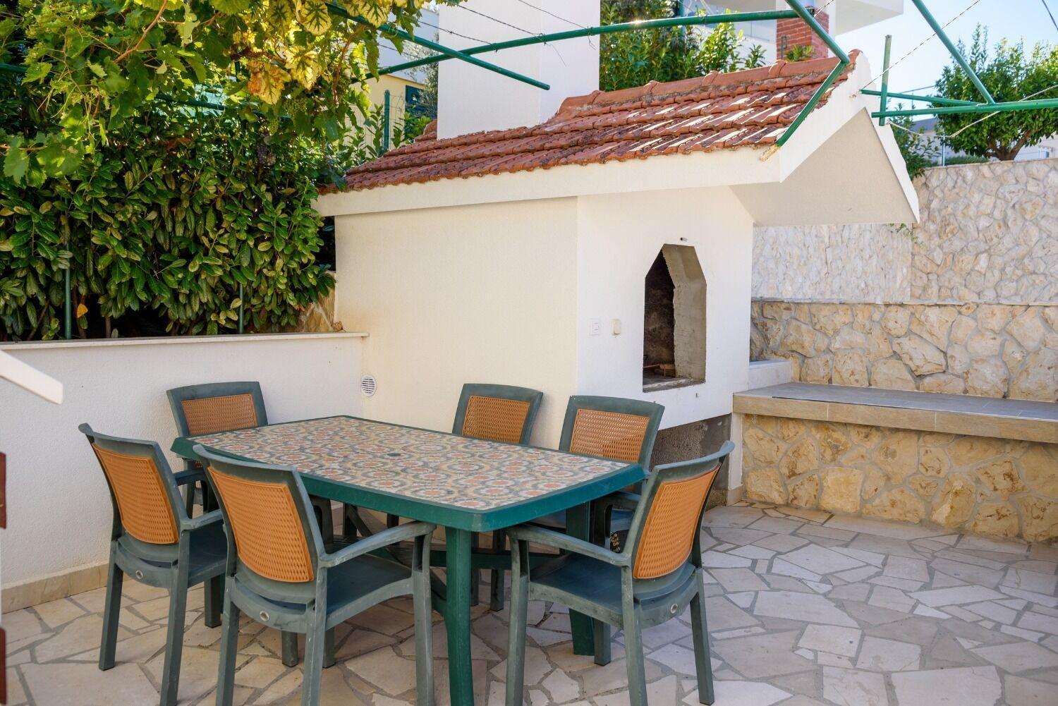 Apartments Bisernica-With Pool Ražanj Εξωτερικό φωτογραφία